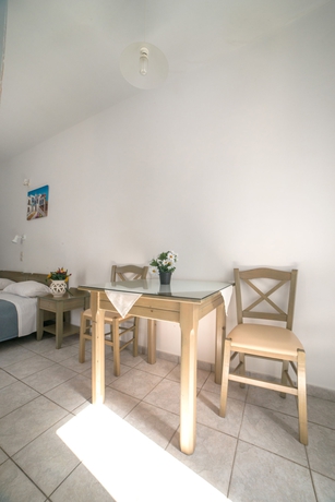 Imagen de la habitación del Hotel Belvedere Village, Agia Pelagia. Foto 9