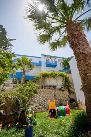 Imagen de los exteriores del Hotel Belvedere Village, Agia Pelagia. Foto 11