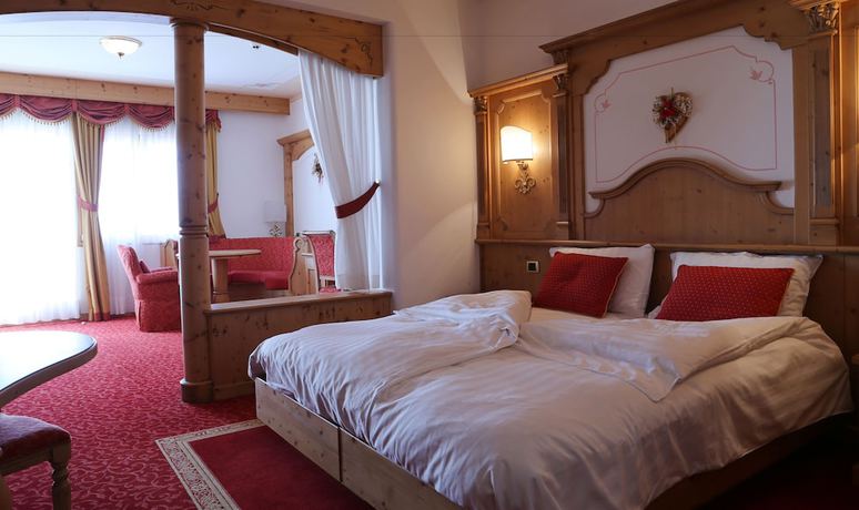 Imagen de la habitación del Hotel Belvedere and Paradise Club Center. Foto 6