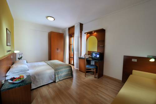 Imagen de la habitación del Hotel Bembo. Foto 7