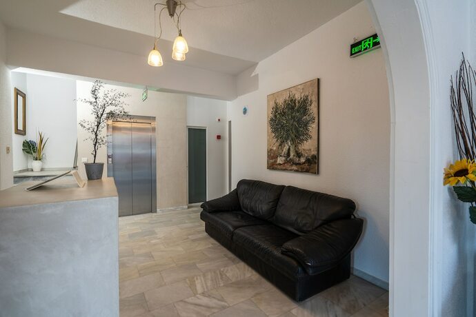 Imagen general del Hotel Bemyguest Comfort Zefyros. Foto 8
