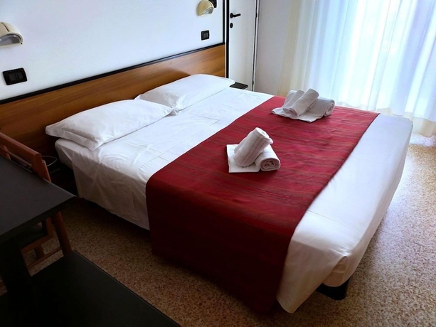 Imagen de la habitación del Hotel Ben Hur, Rimini. Foto 3