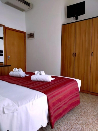 Imagen de la habitación del Hotel Ben Hur, Rimini. Foto 5