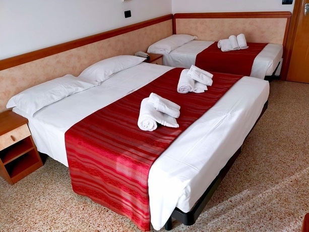 Imagen de la habitación del Hotel Ben Hur, Rimini. Foto 9