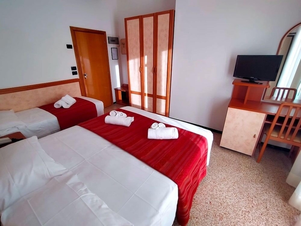 Imagen de la habitación del Hotel Ben Hur, Rimini. Foto 12