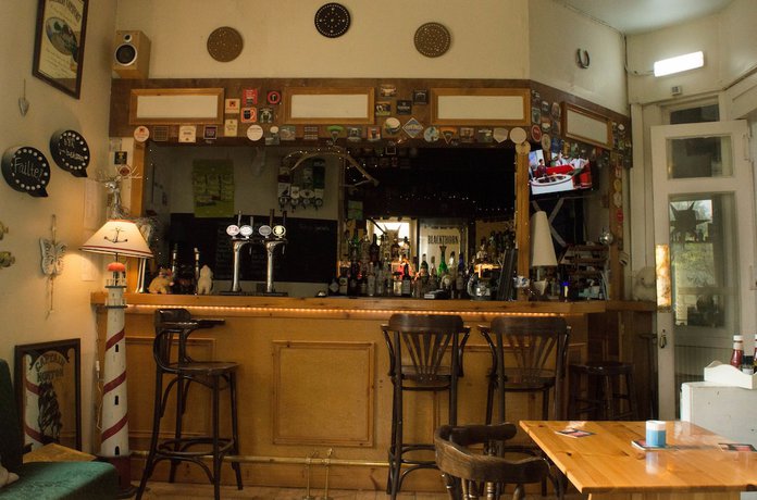 Imagen del bar/restaurante del Hotel Ben Sheann. Foto 4