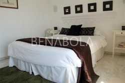 Imagen de la habitación del Hotel Benabola Hotel y Suites. Foto 3