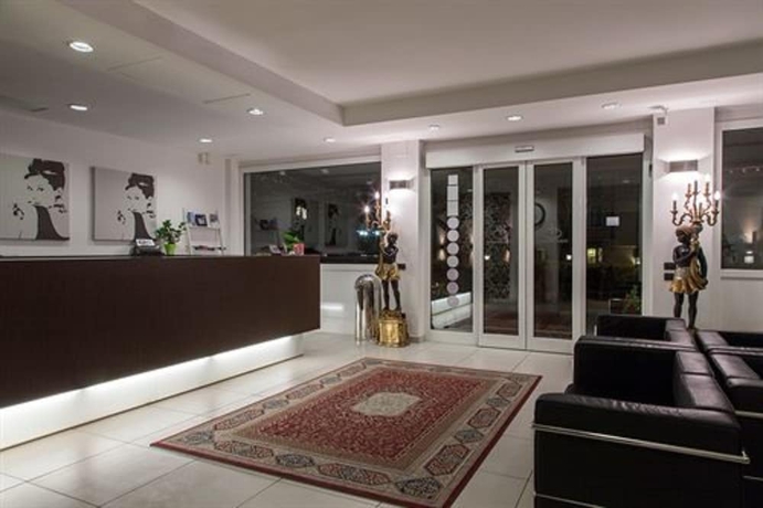 Imagen de los interiores del Hotel Benaco, Garda. Foto 14