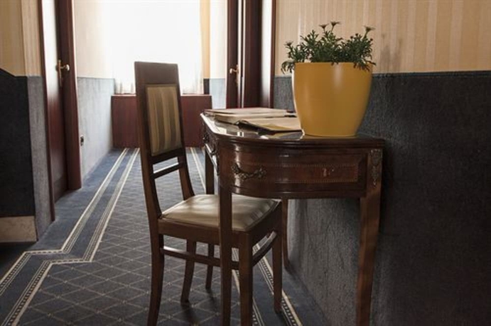 Imagen de los interiores del Hotel Benaco, Garda. Foto 16