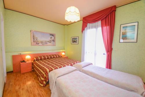 Imagen de la habitación del Hotel Benaco, Sirmione. Foto 8