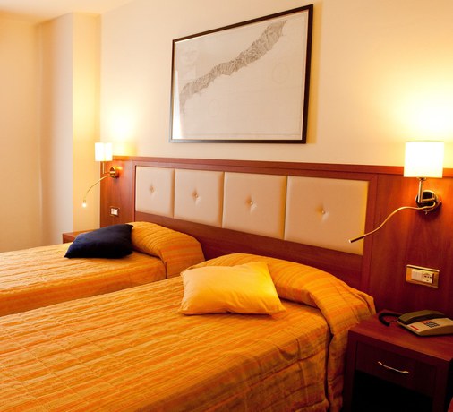 Imagen de la habitación del Hotel Benaco, Torbole Sul Garda. Foto 5