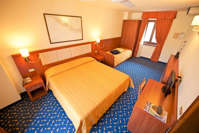 Imagen de la habitación del Hotel Benaco, Torbole Sul Garda. Foto 7