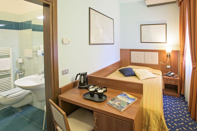 Imagen de la habitación del Hotel Benaco, Torbole Sul Garda. Foto 18