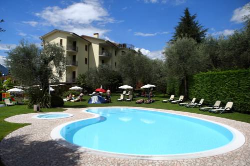 Imagen de la habitación del Hotel Benacus Malcesine. Foto 2