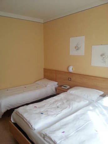 Imagen de la habitación del Hotel Benacus Malcesine. Foto 3