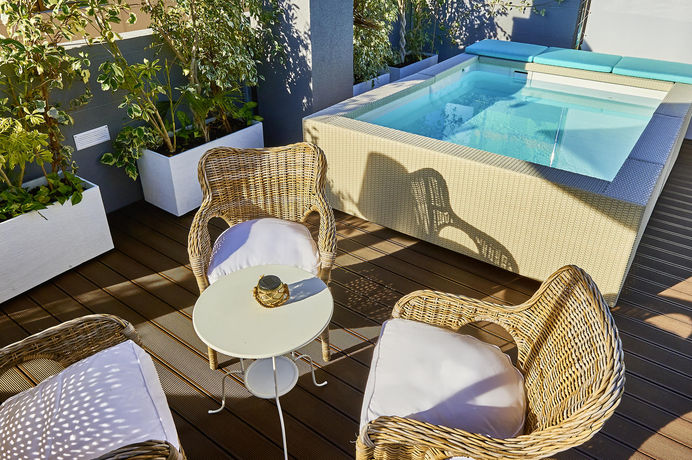 Imagen de los exteriores del Hotel Benahoare. Foto 2