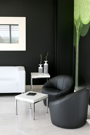 Imagen de los interiores del Hotel Benavente Vila. Foto 17