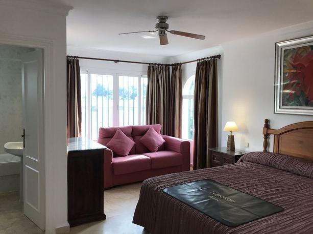 Imagen de la habitación del Hotel Benavista Estepona. Foto 8