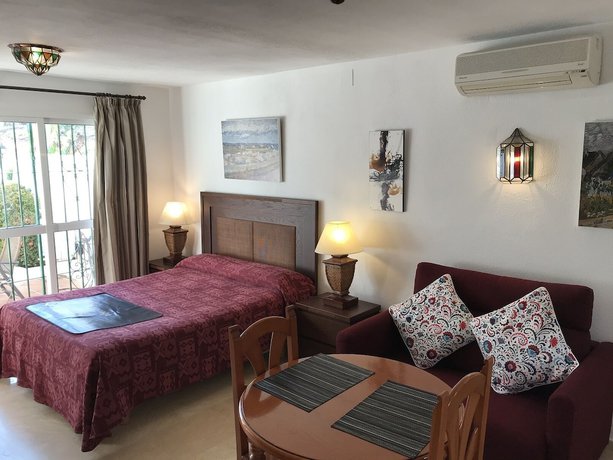 Imagen de la habitación del Hotel Benavista Estepona. Foto 14