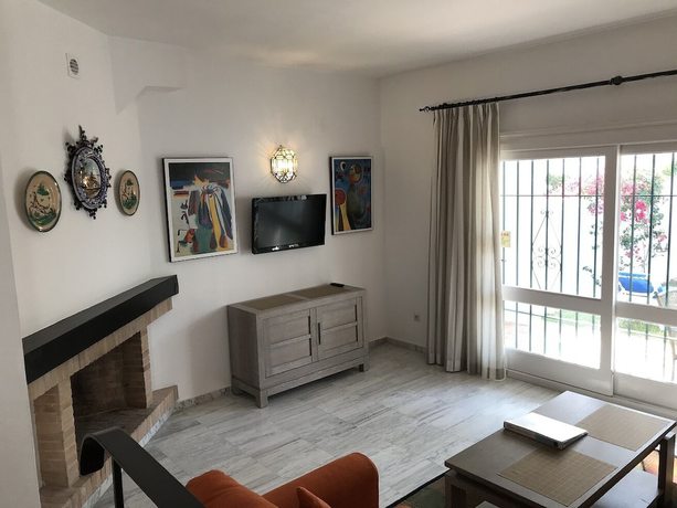 Imagen de la habitación del Hotel Benavista Estepona. Foto 19