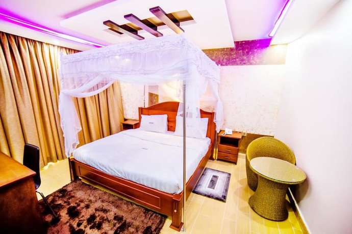 Imagen de la habitación del Hotel Benco. Foto 4