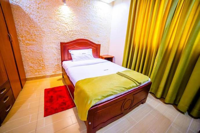 Imagen de la habitación del Hotel Benco. Foto 6