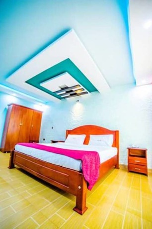 Imagen de la habitación del Hotel Benco. Foto 9