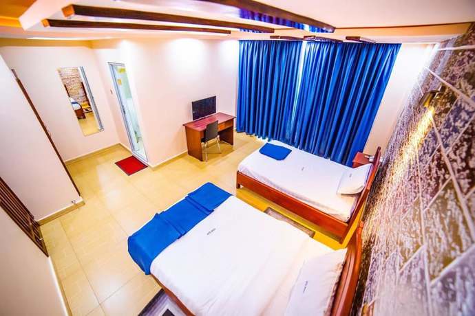 Imagen de la habitación del Hotel Benco. Foto 15