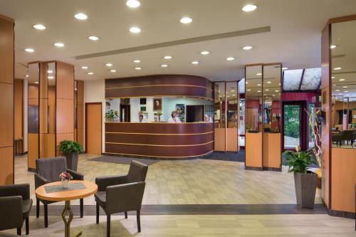 Imagen de los interiores del Hotel Benczur. Foto 8