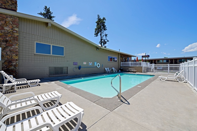 Imagen de la piscina del Hotel Bend Inn and Suites. Foto 9