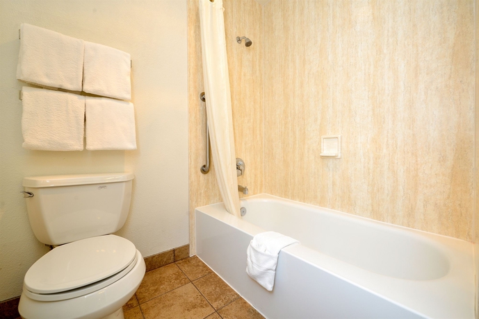 Imagen de la habitación del Hotel Bend Inn and Suites. Foto 3