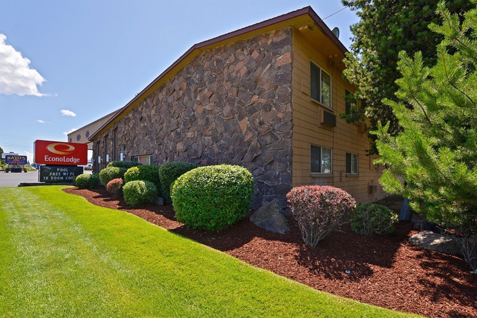 Imagen de los exteriores del Hotel Bend Inn and Suites. Foto 5