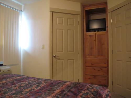 Imagen de la habitación del Hotel Bend Riverside Inn & Suites. Foto 14