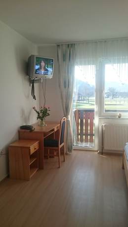 Imagen de la habitación del Hotel Benda. Foto 15