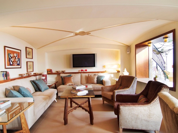 Imagen del bar/restaurante del Hotel Bendinat. Foto 8