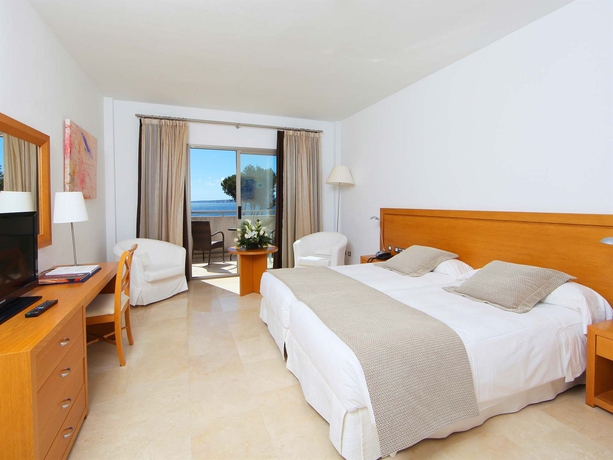 Imagen de la habitación del Hotel Bendinat. Foto 12