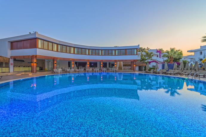 Imagen general del Hotel Bendis Beach. Foto 2