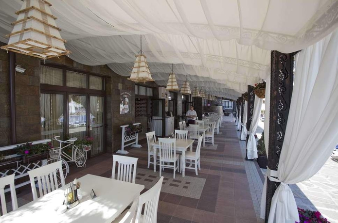 Imagen general del Hotel Bendita Mare. Foto 6