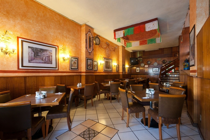 Imagen del bar/restaurante del Hotel Benedicta. Foto 3