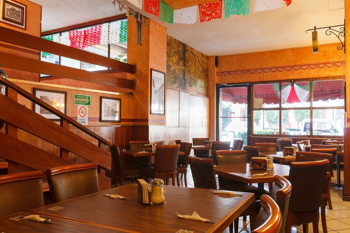 Imagen del bar/restaurante del Hotel Benedicta. Foto 6