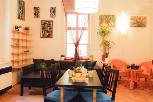 Imagen general del Hotel Benediktska Apartment. Foto 2