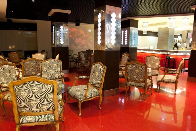 Imagen de los interiores del Hotel Benetússer. Foto 11