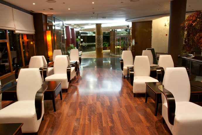 Imagen de los interiores del Hotel Benetússer. Foto 13