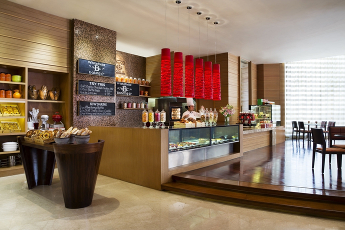 Imagen del bar/restaurante del Hotel Bengaluru Marriott Whitefield. Foto 2