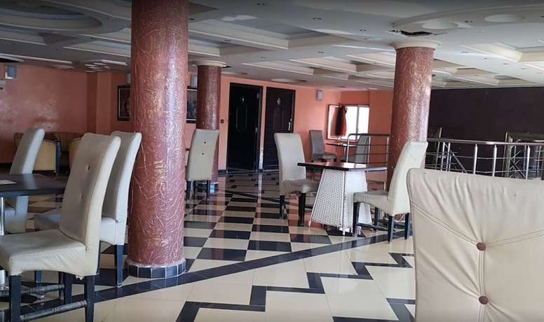Imagen del bar/restaurante del Hotel Benhama Erfoud. Foto 2