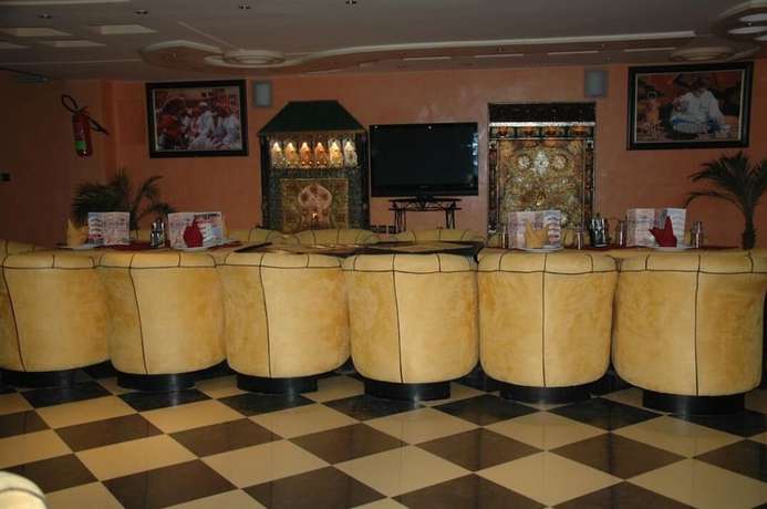 Imagen del bar/restaurante del Hotel Benhama Erfoud. Foto 5