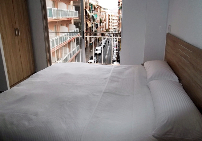 Imagen de la habitación del Hotel Benidorm City Centre. Foto 4