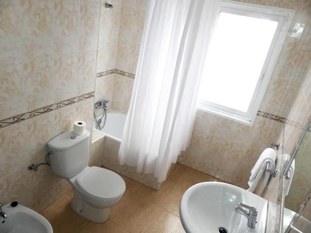 Imagen de la habitación del Hotel Benidorm City Olympia. Foto 5