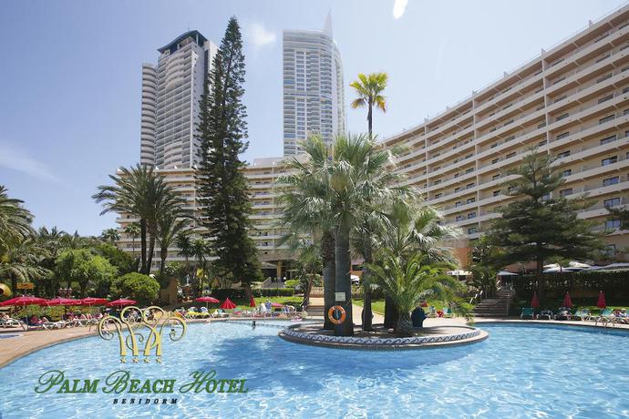 Imagen de la piscina del Hotel Benidorm East By Pierre and Vacances. Foto 14