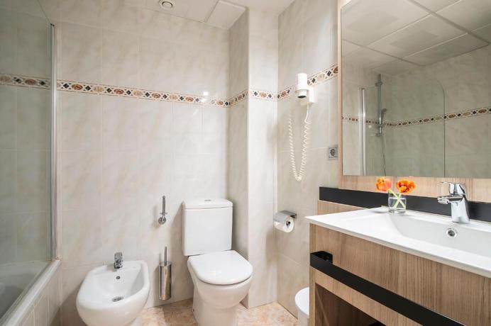 Imagen de la habitación del Hotel Benidorm East By Pierre and Vacances. Foto 6